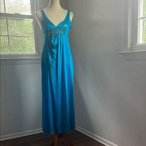Vintage Vanity Fair Blue Chemise with Spaghetti Straps and V-Neckline